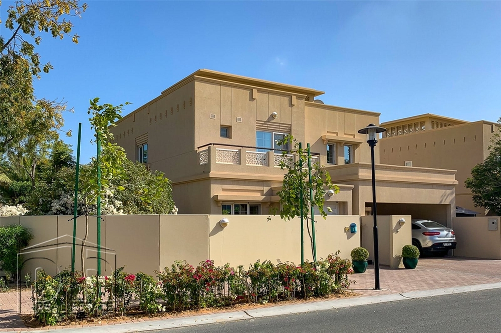 Maeen Maeen The Lakes 1 - Maeen