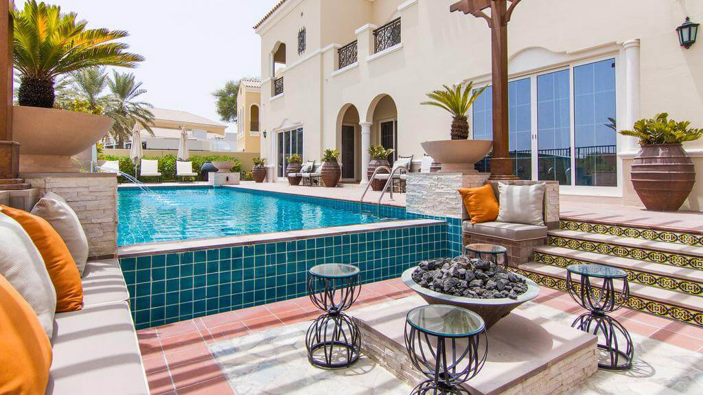 swimming-pool-arabian-ranches-dubai